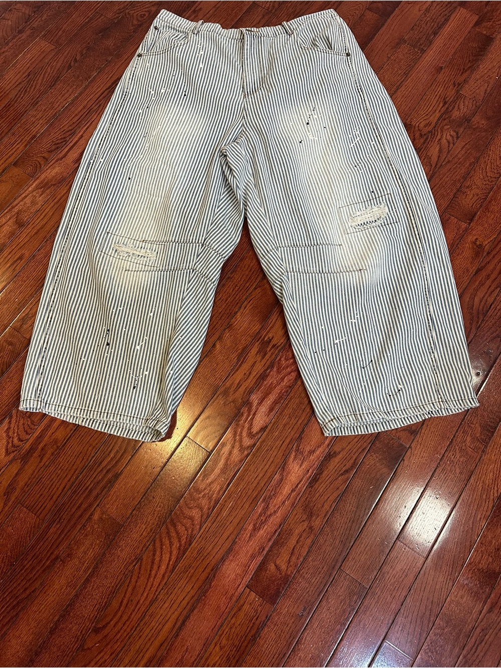 Jaded Gypsy Distressed Barrel Style Pants-NWOT